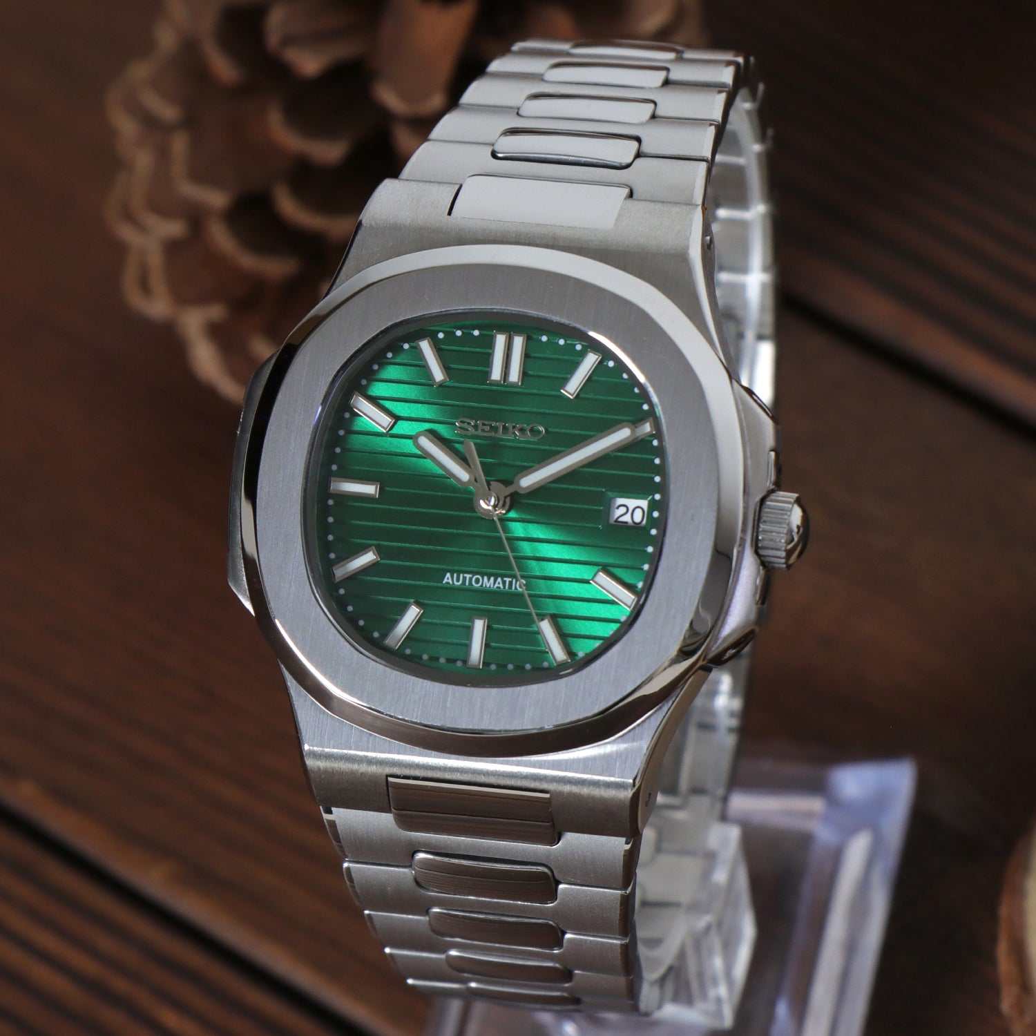 Nautiko | Metallic Green